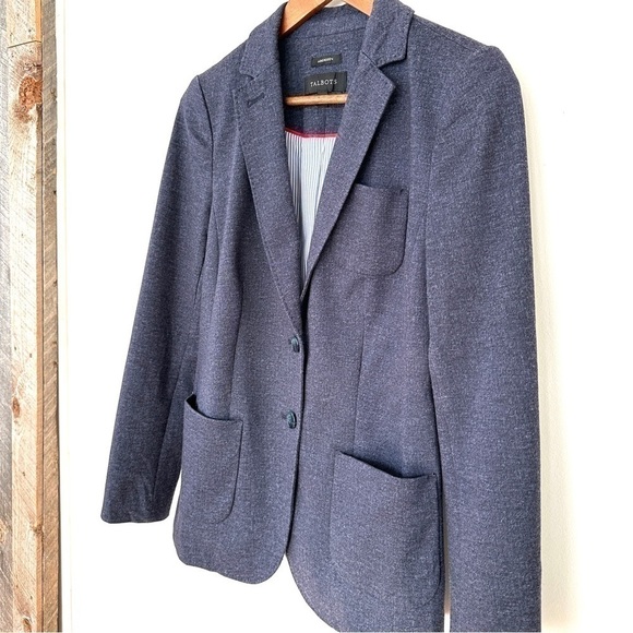 Talbots fitted blazer, in a stretch rayon blend fabric, fully lined - Picture 2 of 15